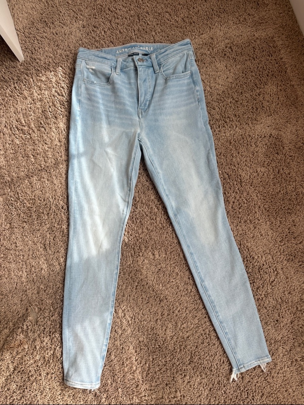 American Eagle Outfitters Light Blue High-Rise Dream Stretch: 2 Short